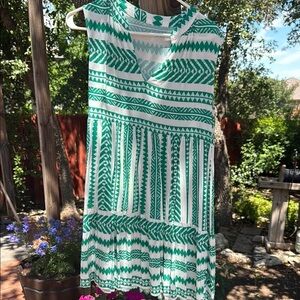 Green and White Patterned Dress Size M